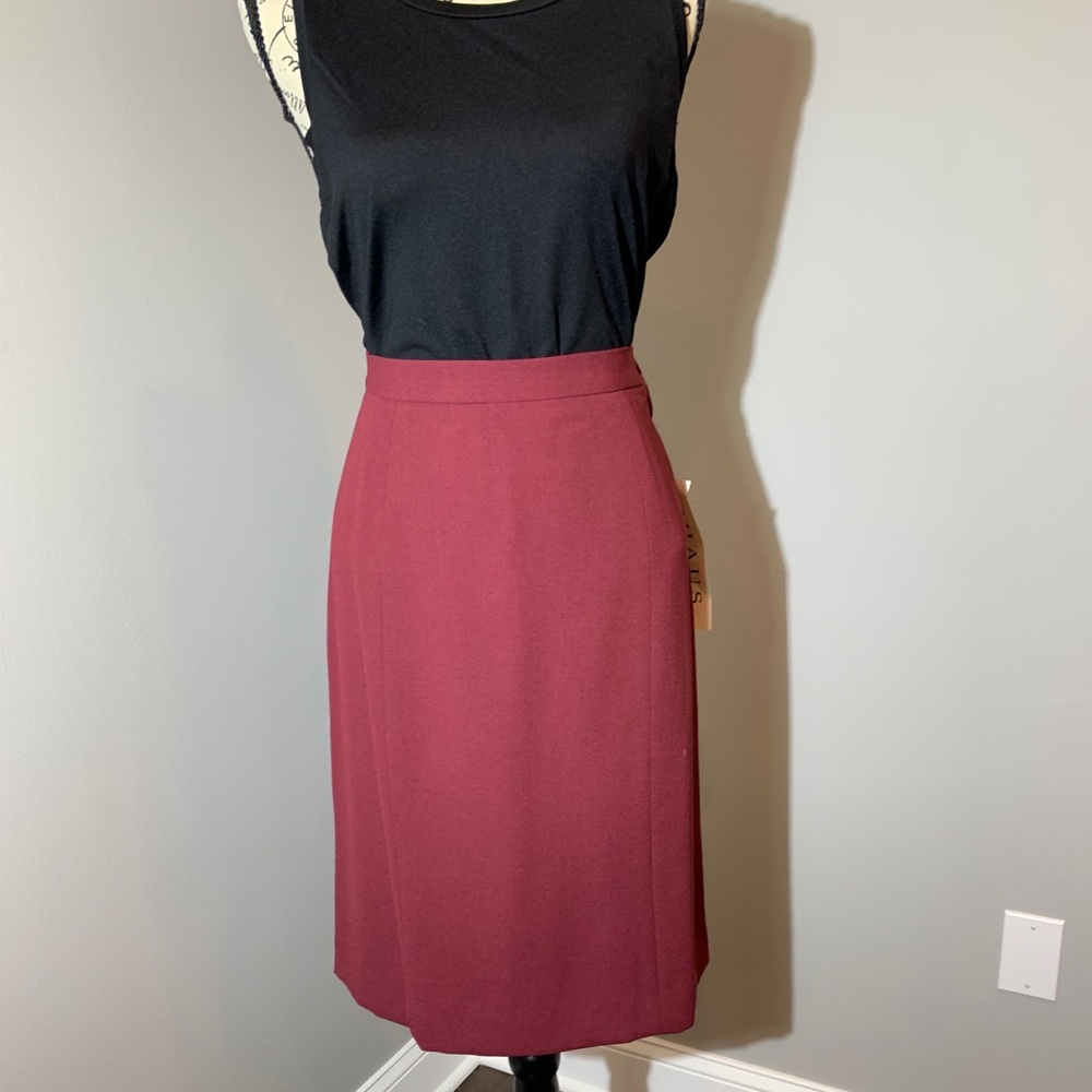 Lacquer skirt by Chaus